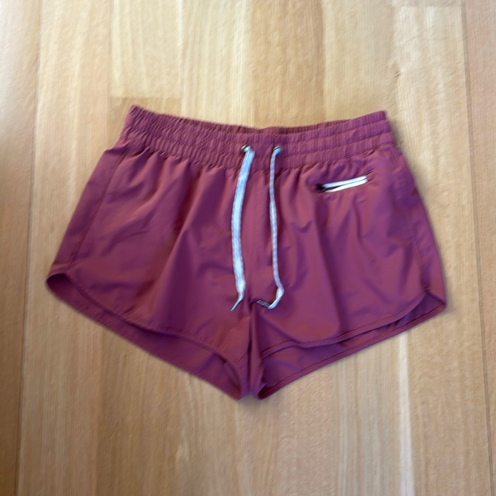 Vuori shorts size large worn maybe twice